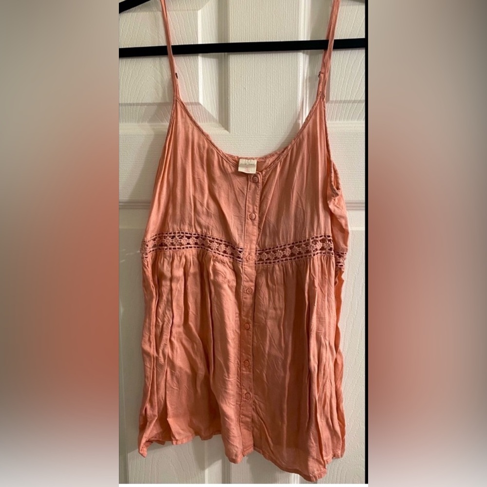 Women’s Coral Tank Top Button Down W/Floral-LARGE-***NEVER WORN***